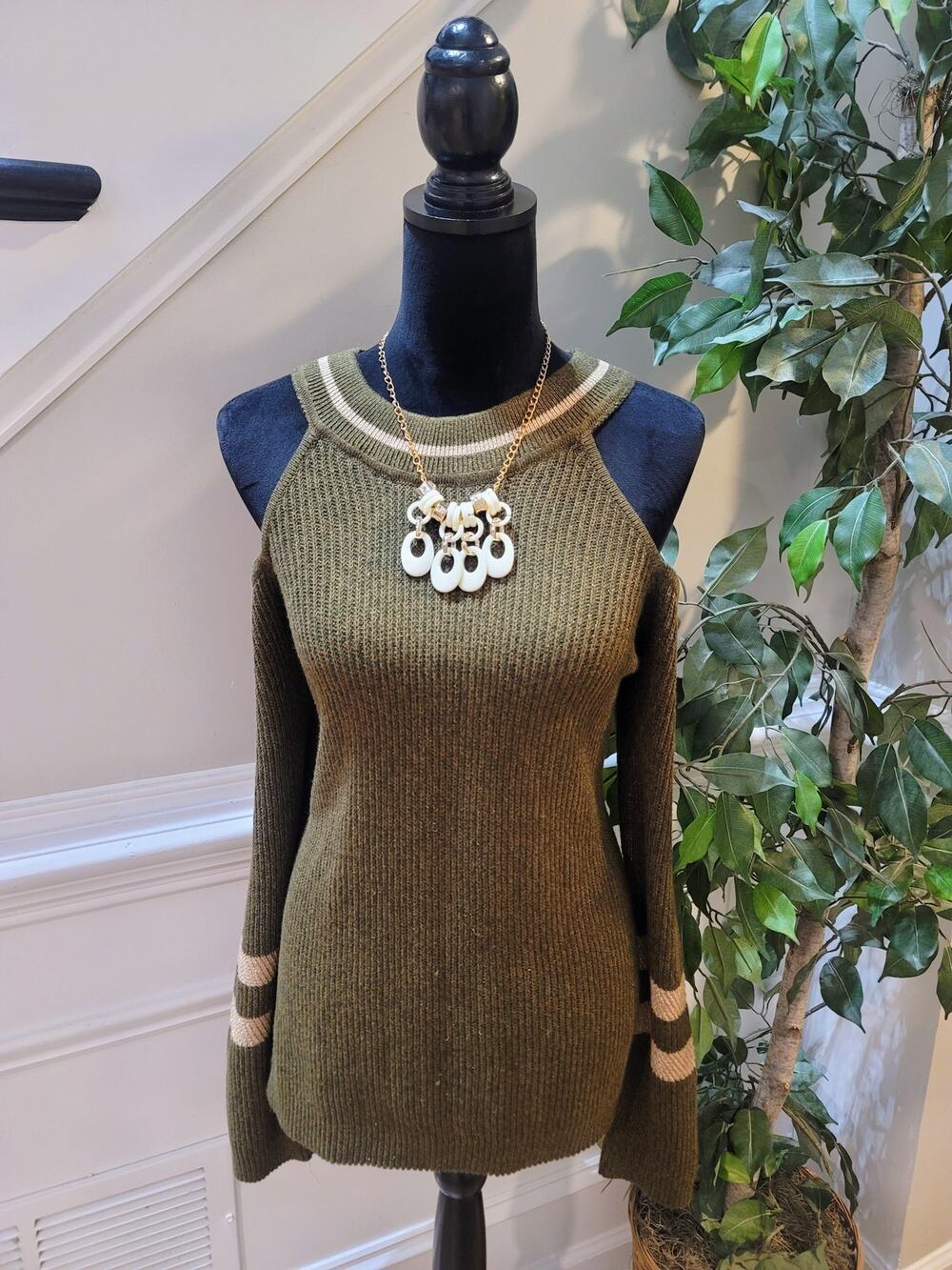 International Concepts Pullover Sweater Women's SZ XL Green Ribbed Cold Shoulder